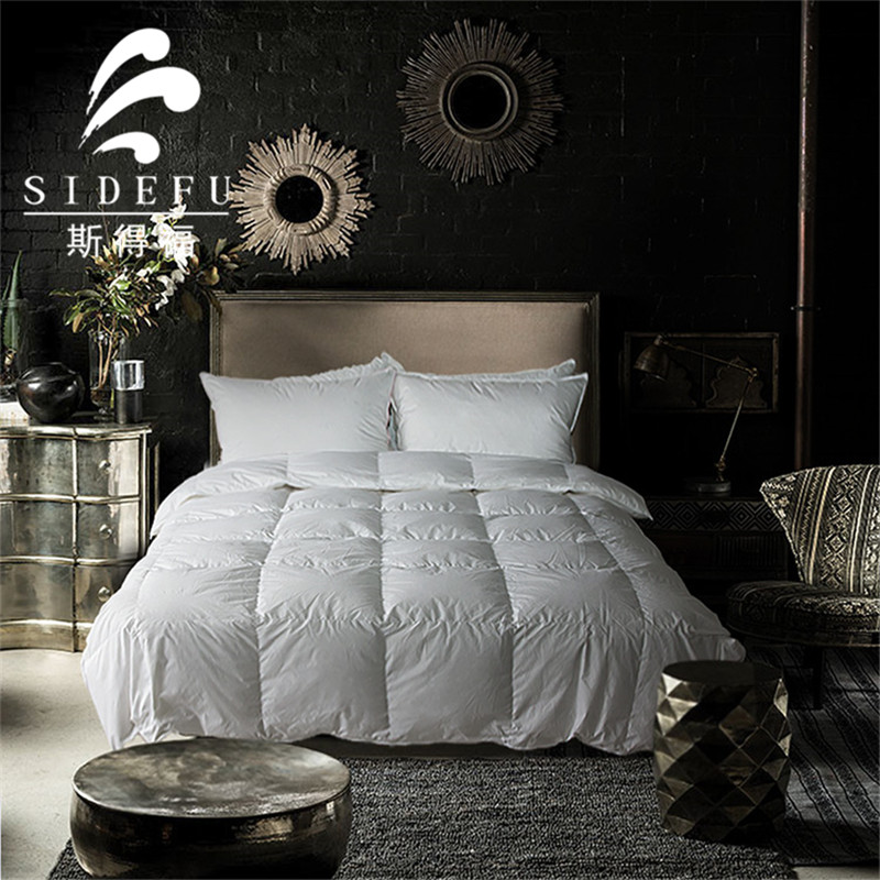 Hotel White Goose Down Duvet