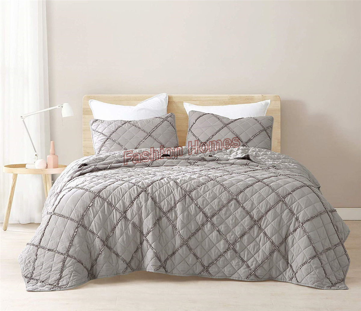 2020 Embroidery ruffle quilt set