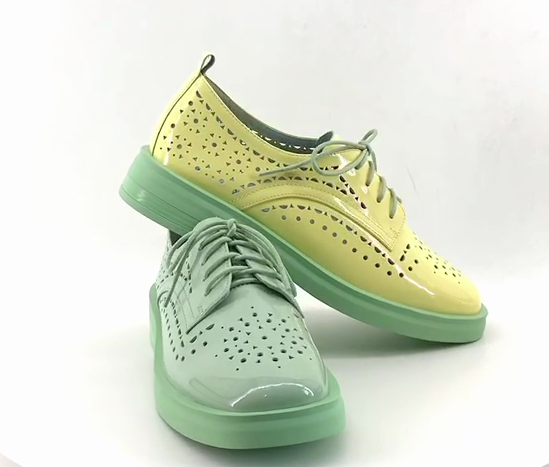 Women's shoes