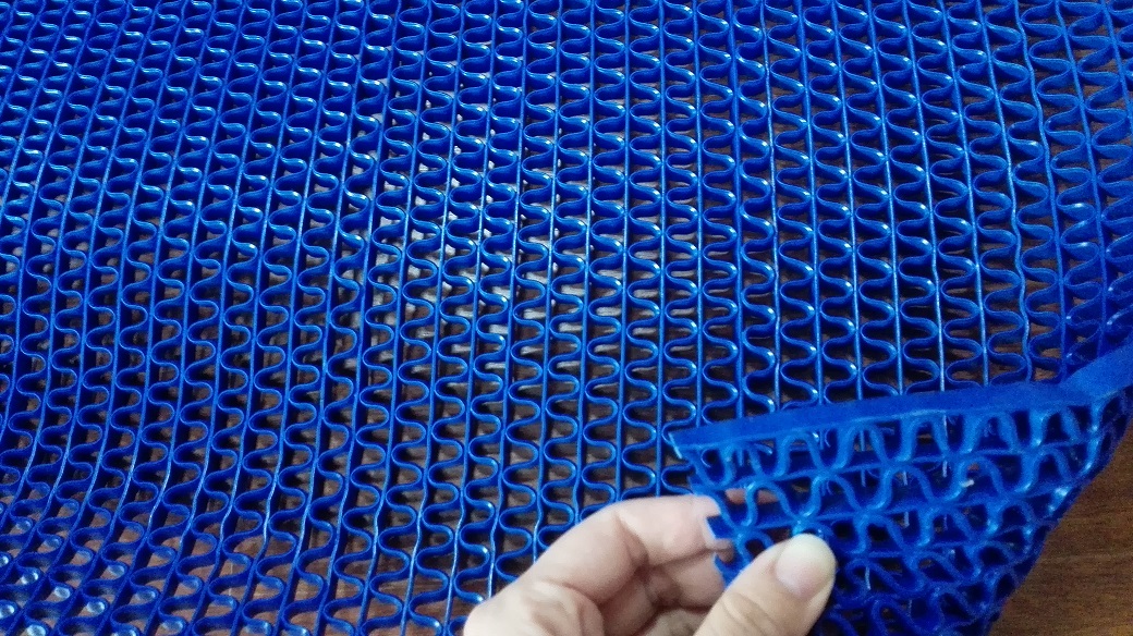 PVC anti slip zigzag mat,S mat
