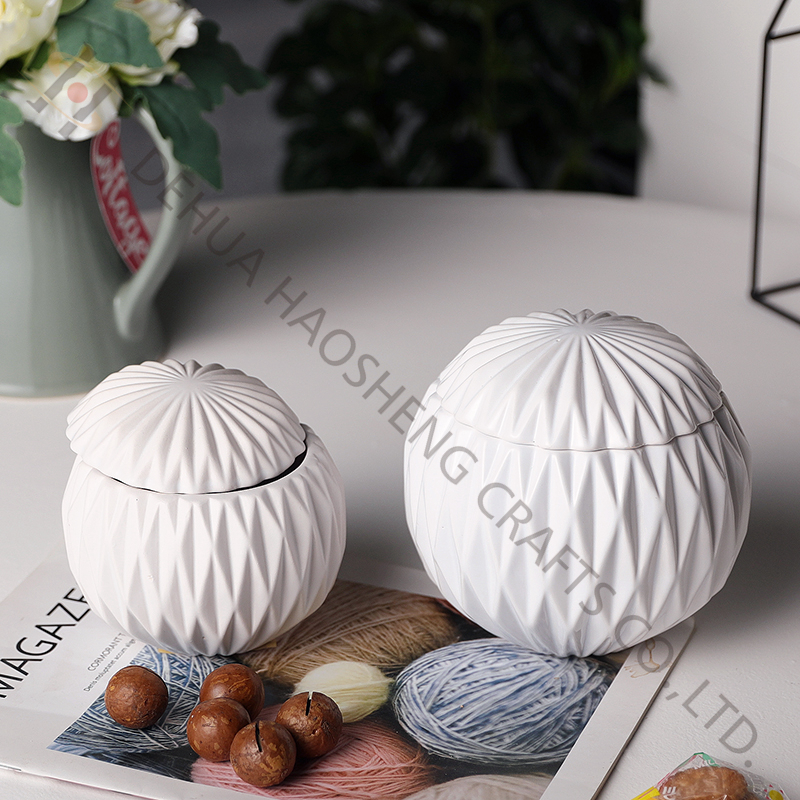 Ceramic Jar with flexagon Pattern