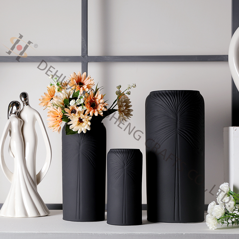 ceramic flower pot with rubber finish