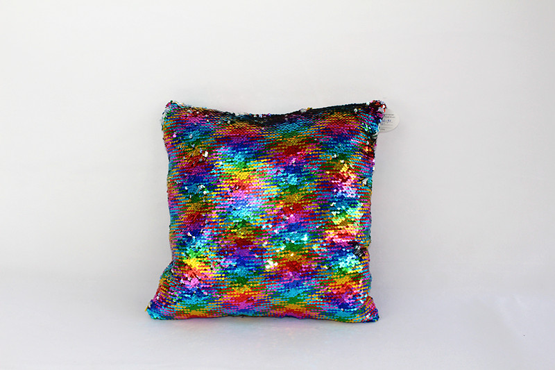 Cushion for leaning on of sequins