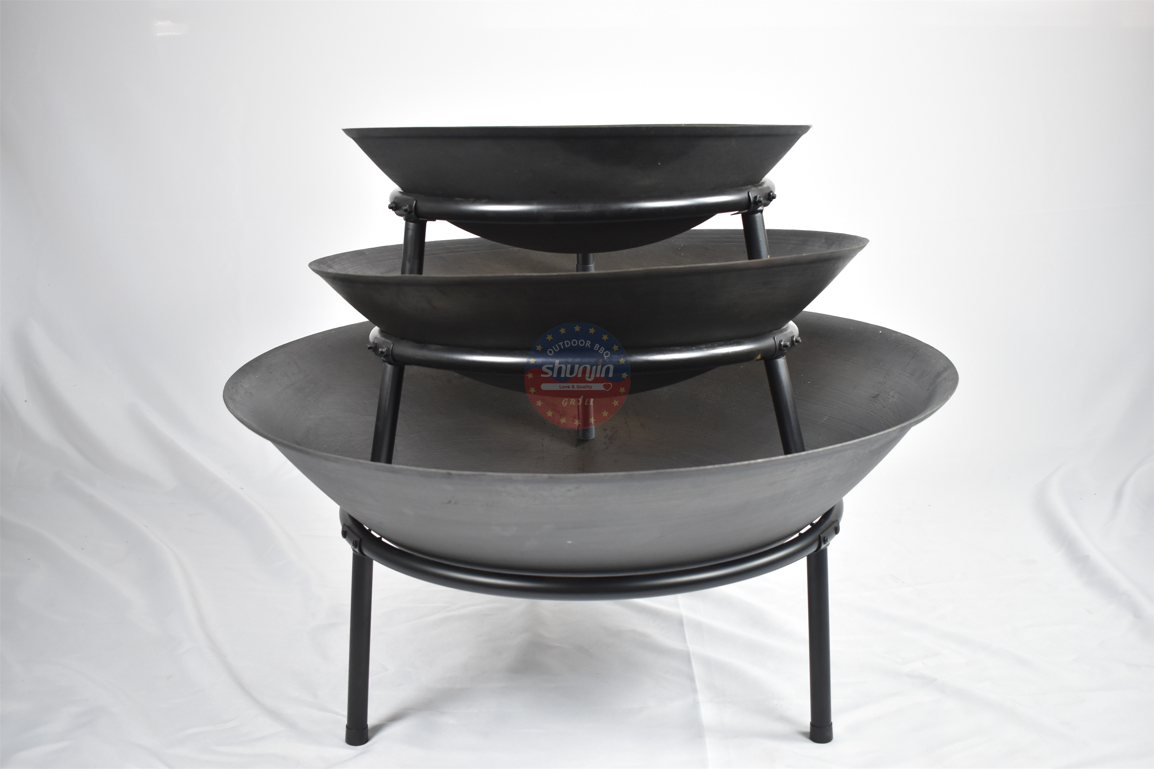 Charcoal BBQ grill