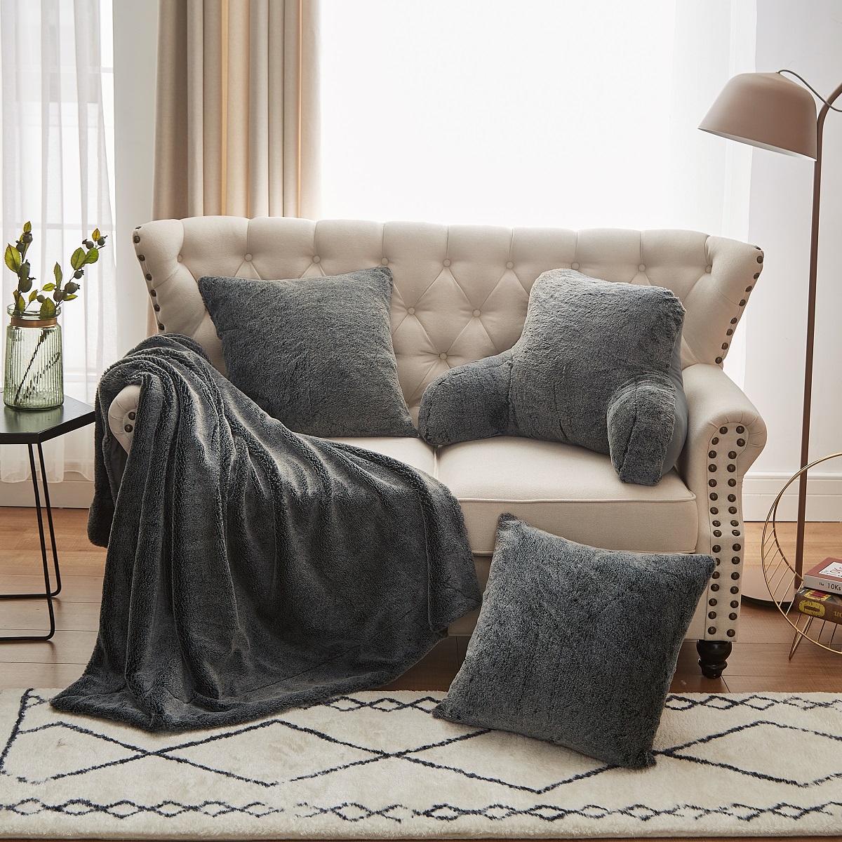 Tip print rabbit fur throw