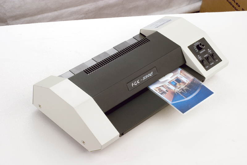 Laminating machine