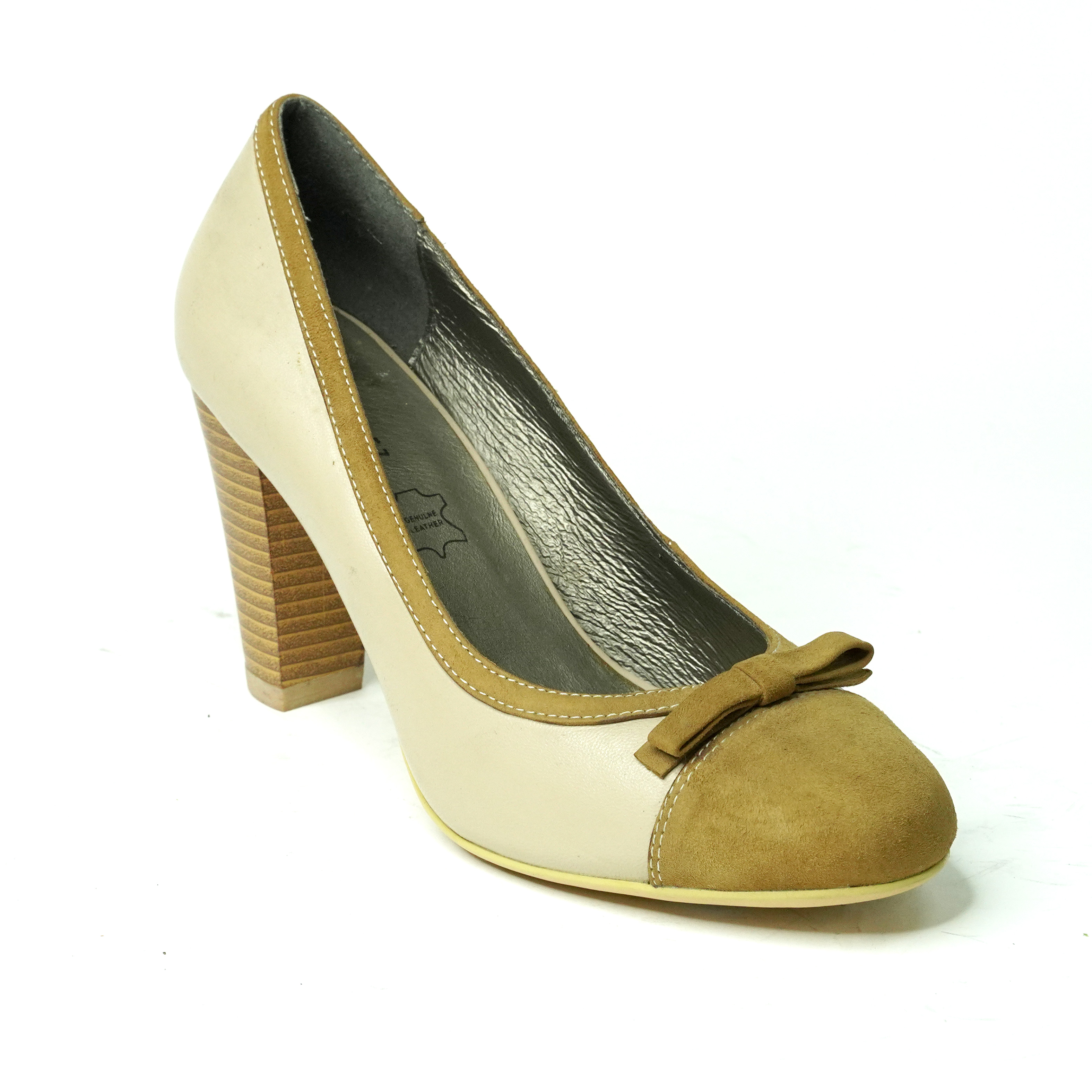 Women's leather shoes