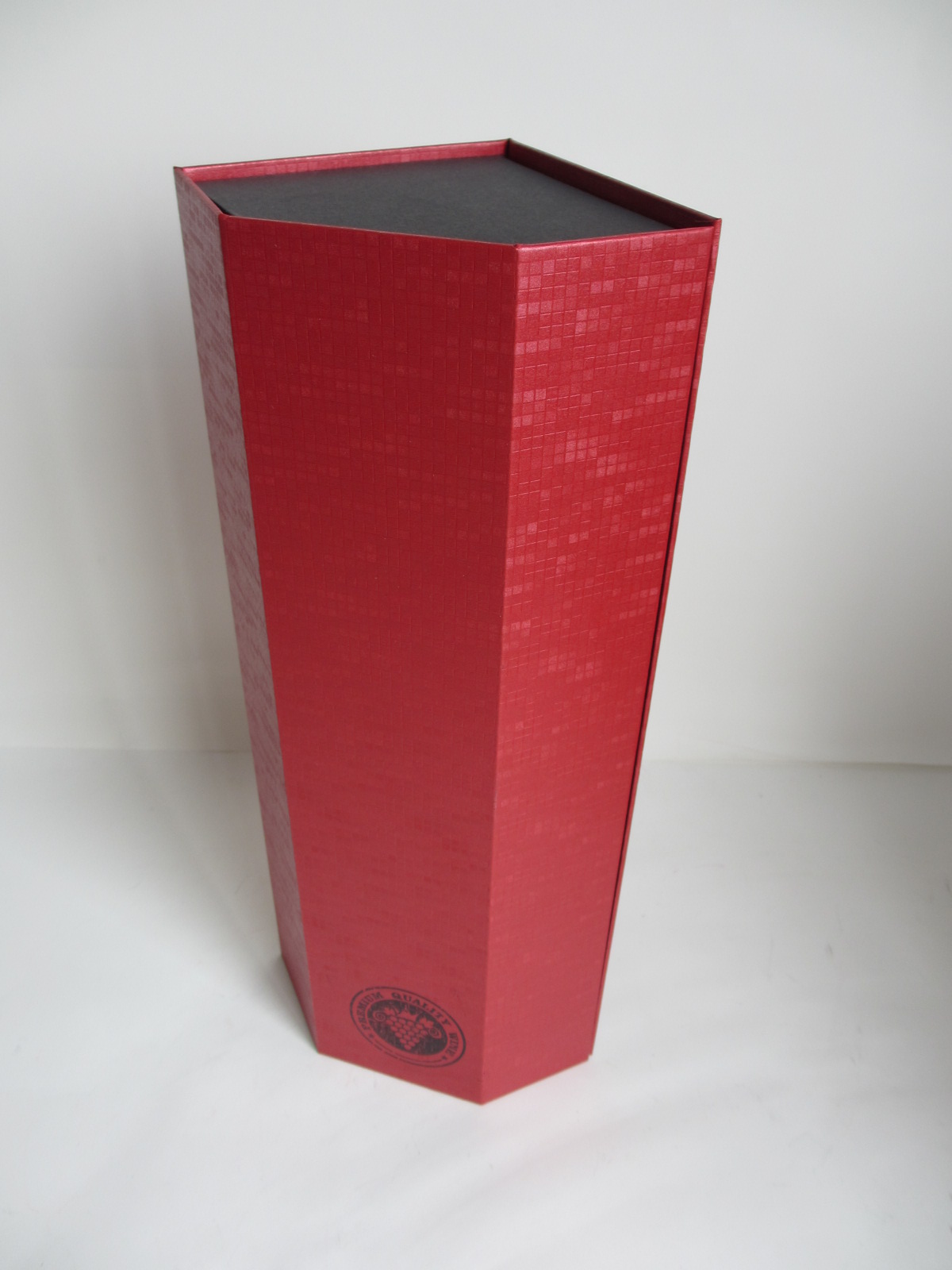 rigid wine box