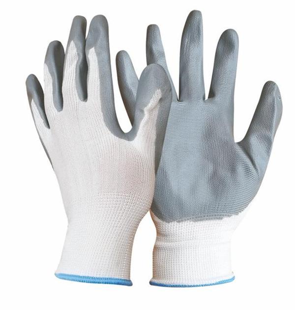 Nitrile coated gloves for garden