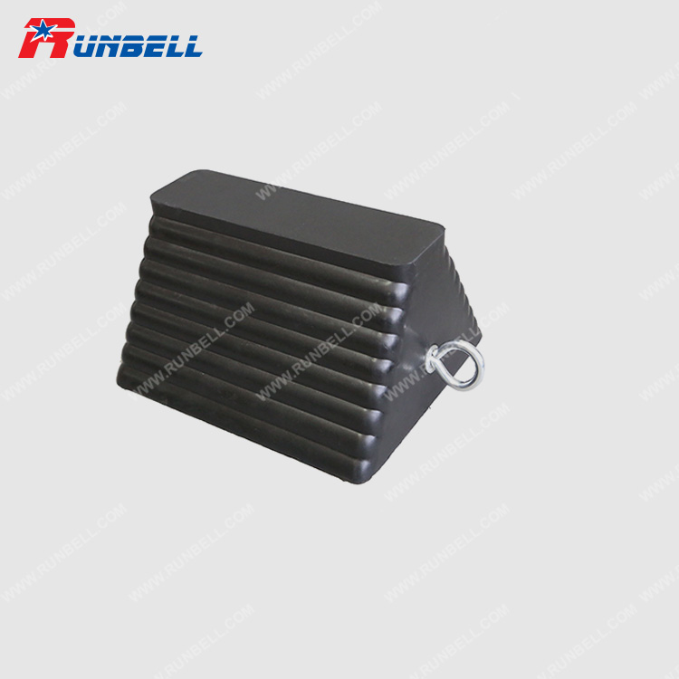 Heavy Duty Rubber Truck Wheel Chock with Eyebolt