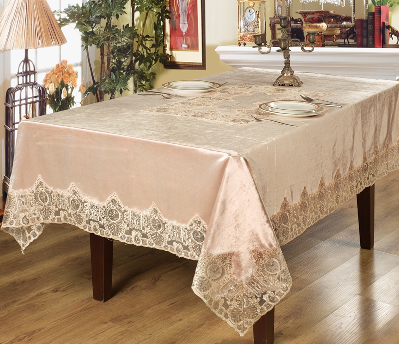 T-3319 Table Cloth With Lace