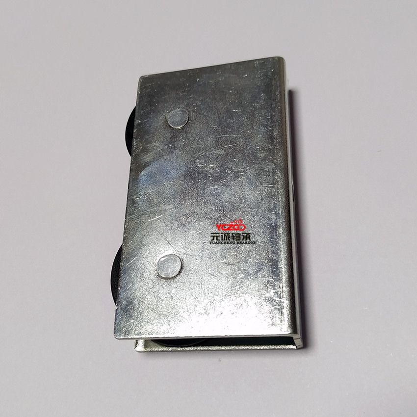 Sliding roller CC009