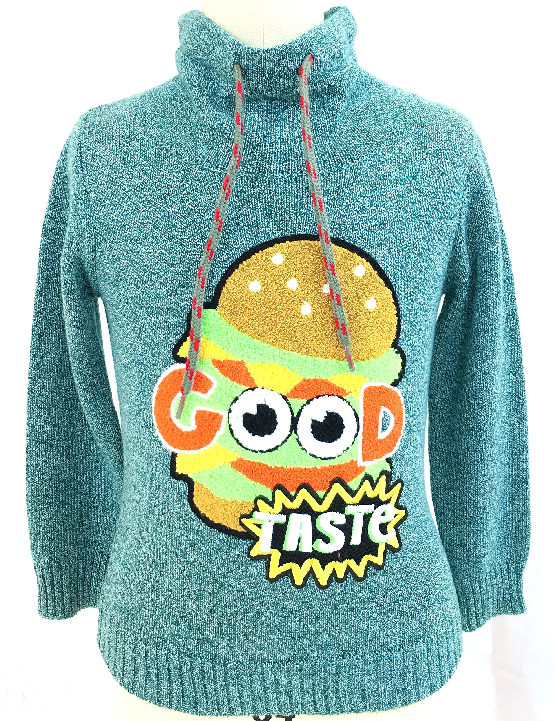 Girl's high neck applique pullover