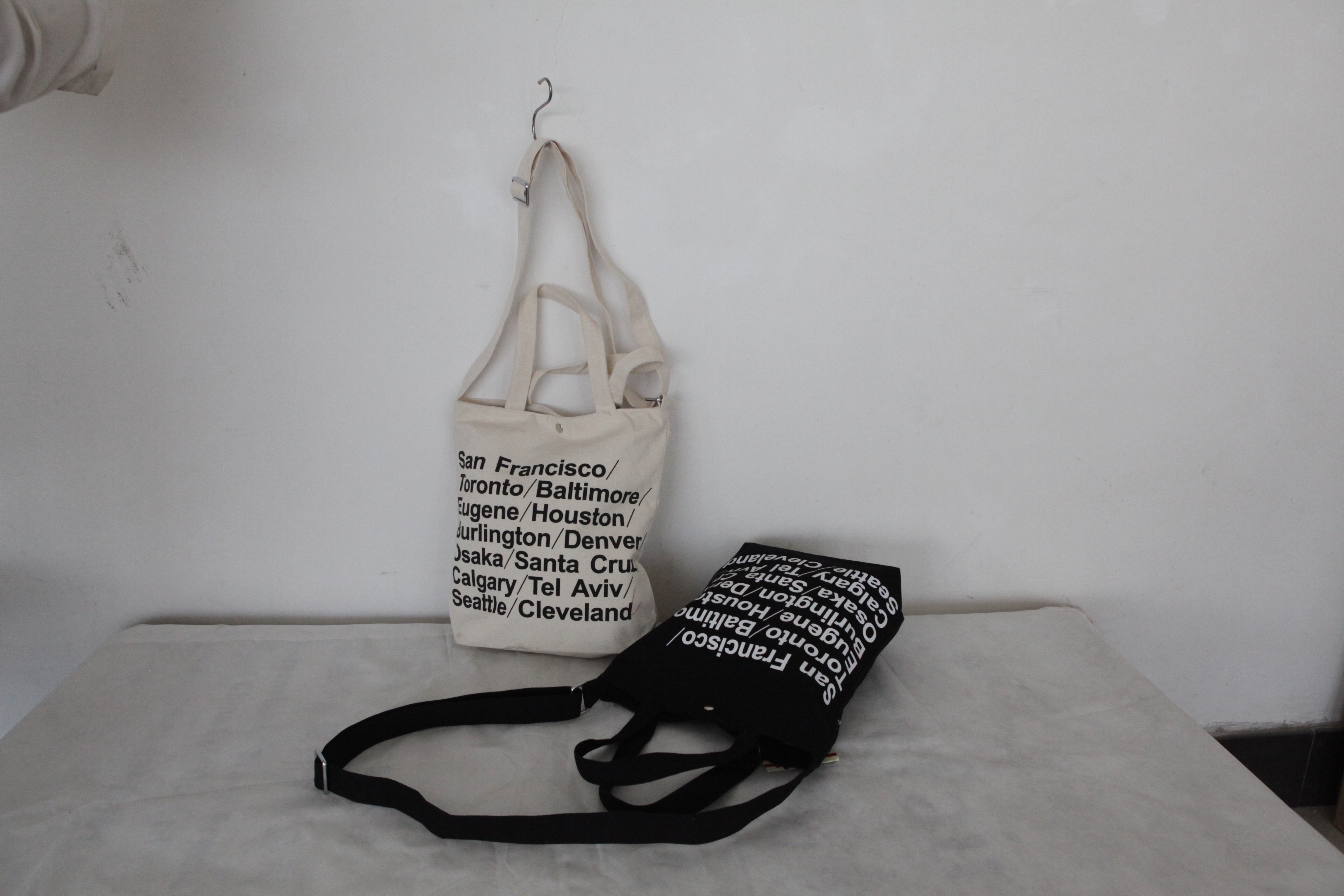 canvas shoulder bag