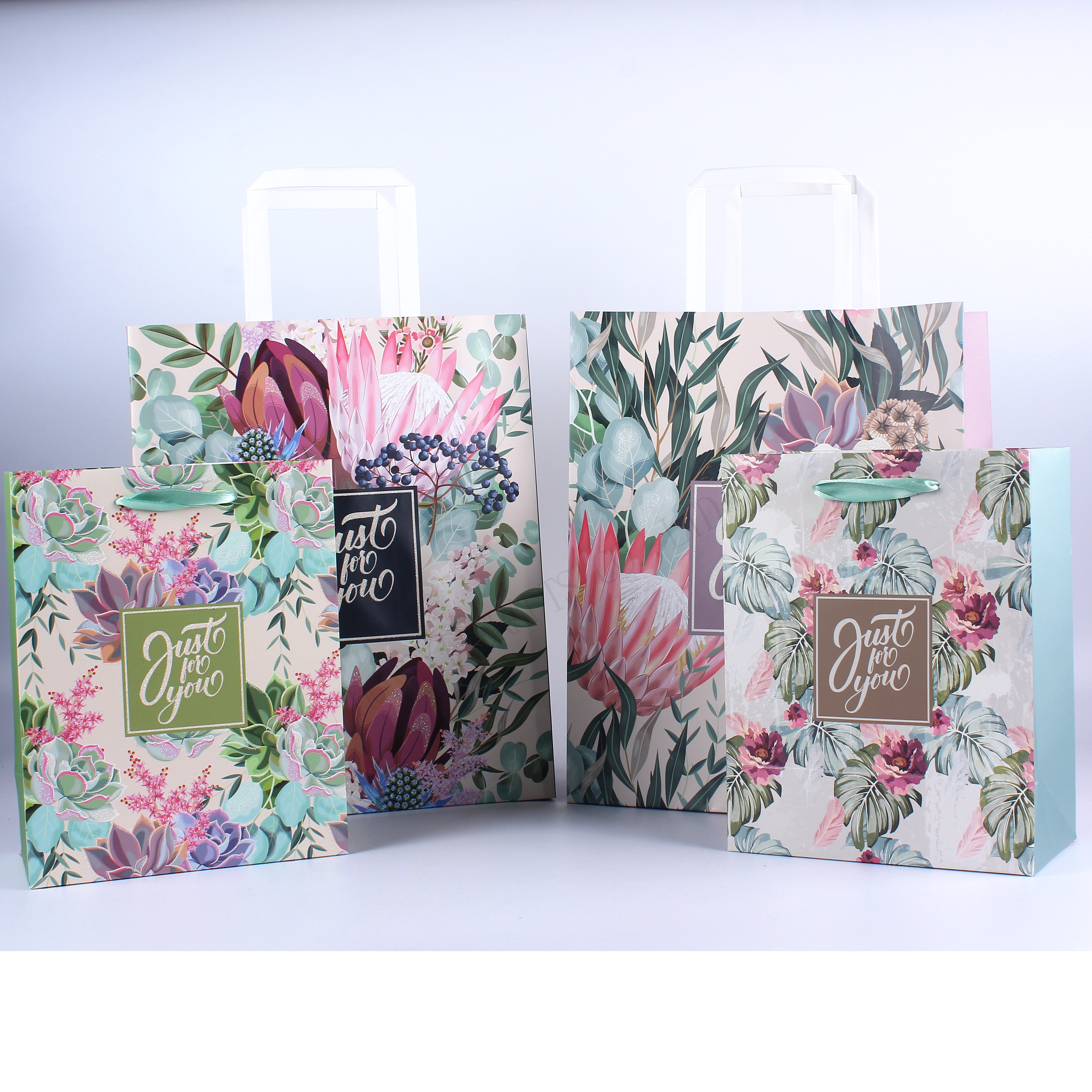 Custom luxury gift paper bag shopping paper bags printed logo