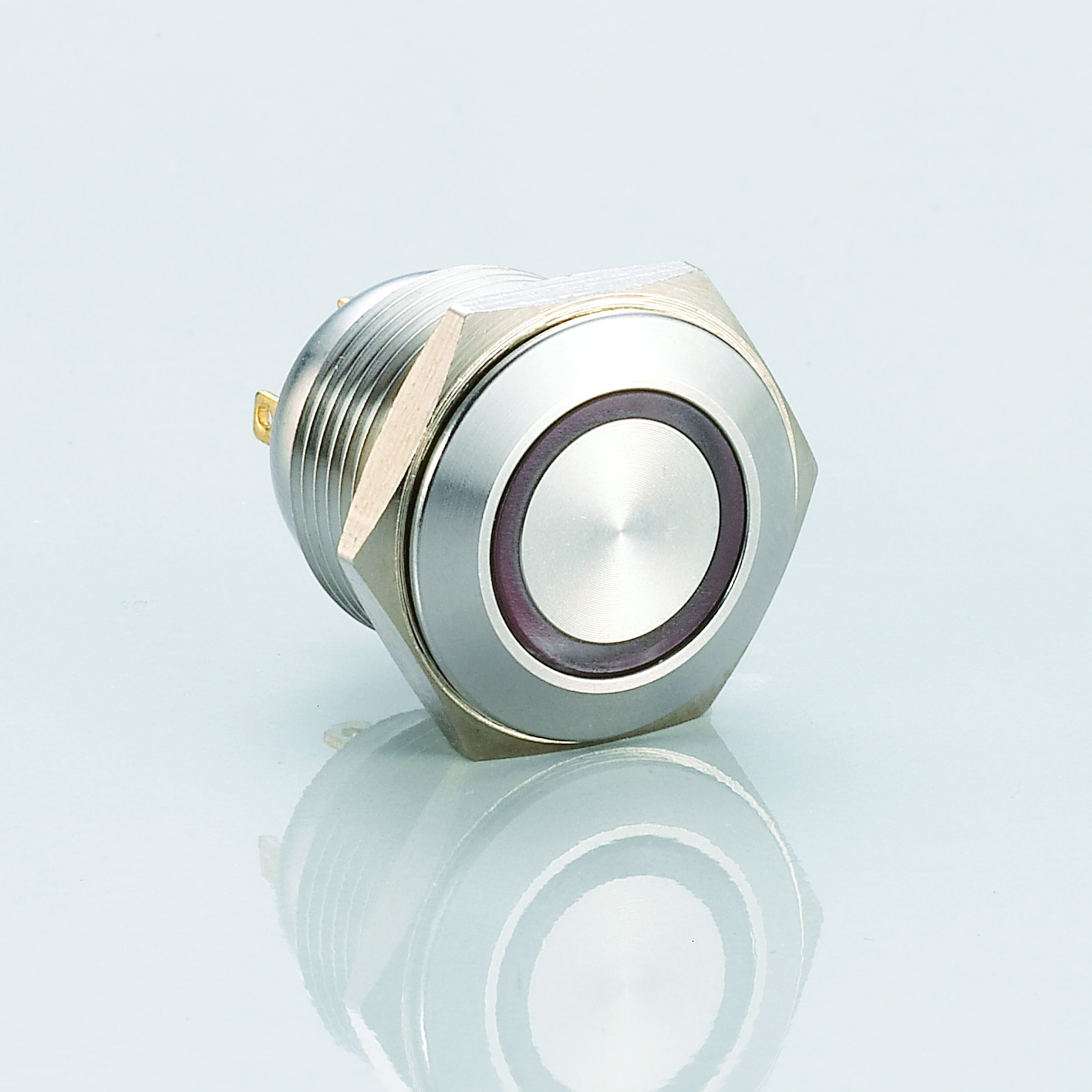 Push button switch