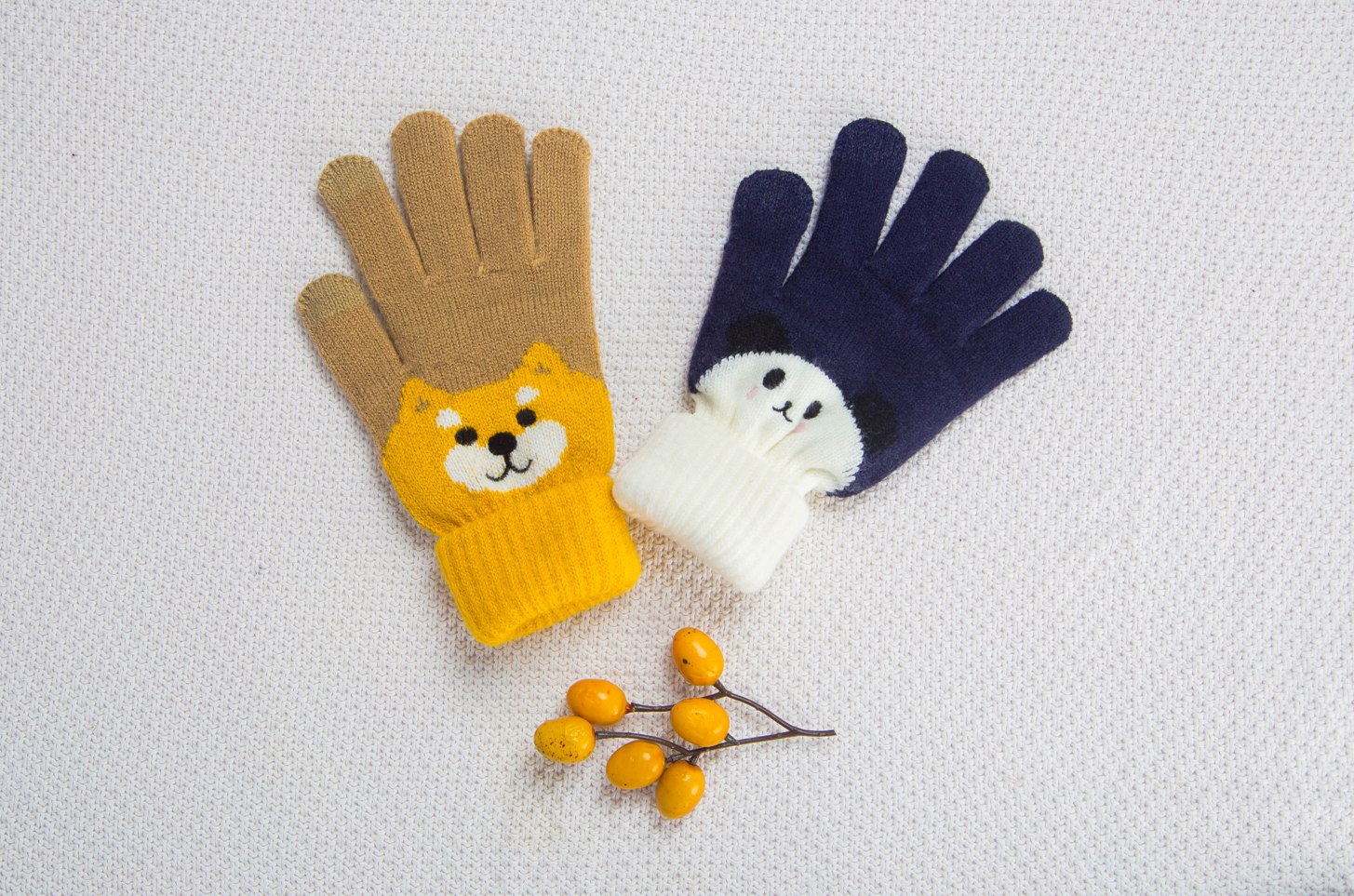 woman acrylic jacquard gloves