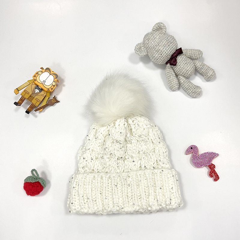 Girls Sequins Cable Beanie hat with Fake Fur Pompom