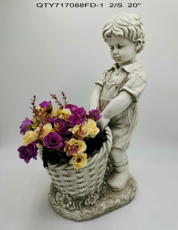 Garden kids with flower pot