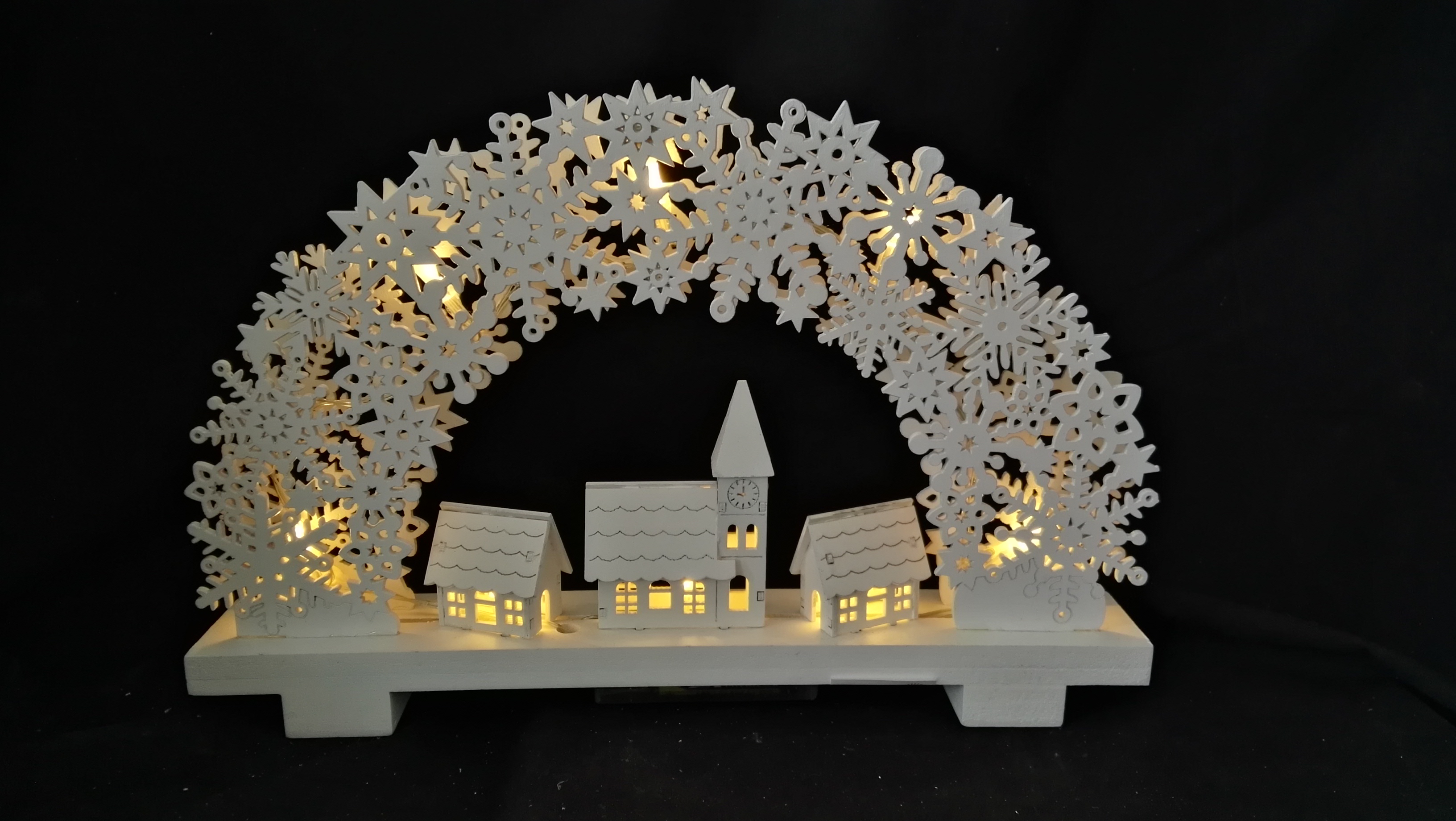 Wooden decorative lights