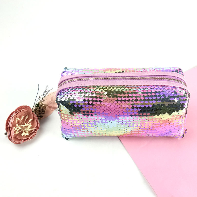 Cosmetic bag