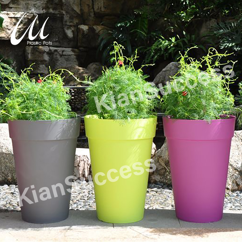 Outdoor pots