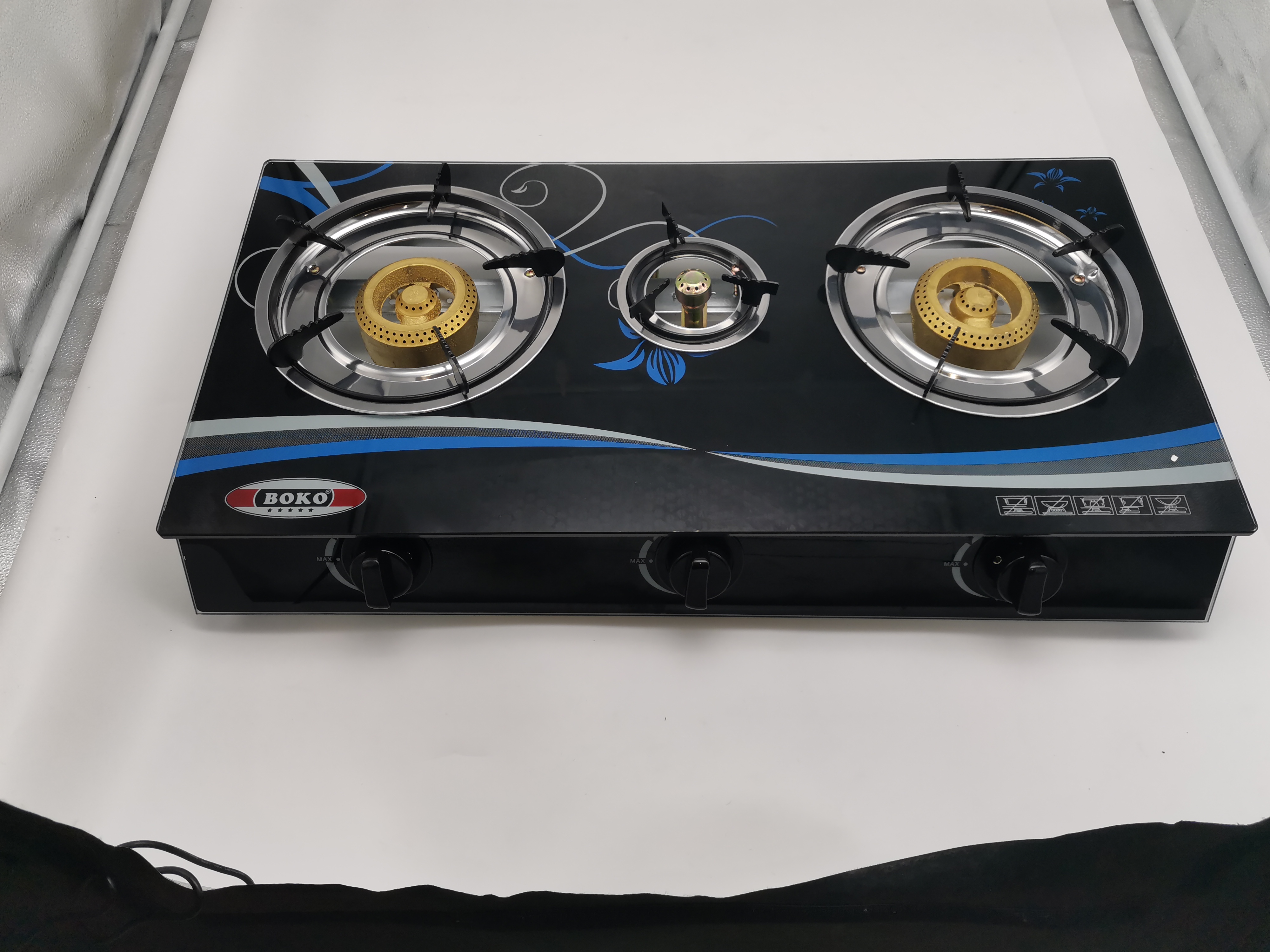 Glass gas cooker