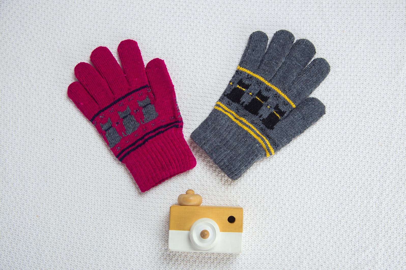 woman recycle gloves