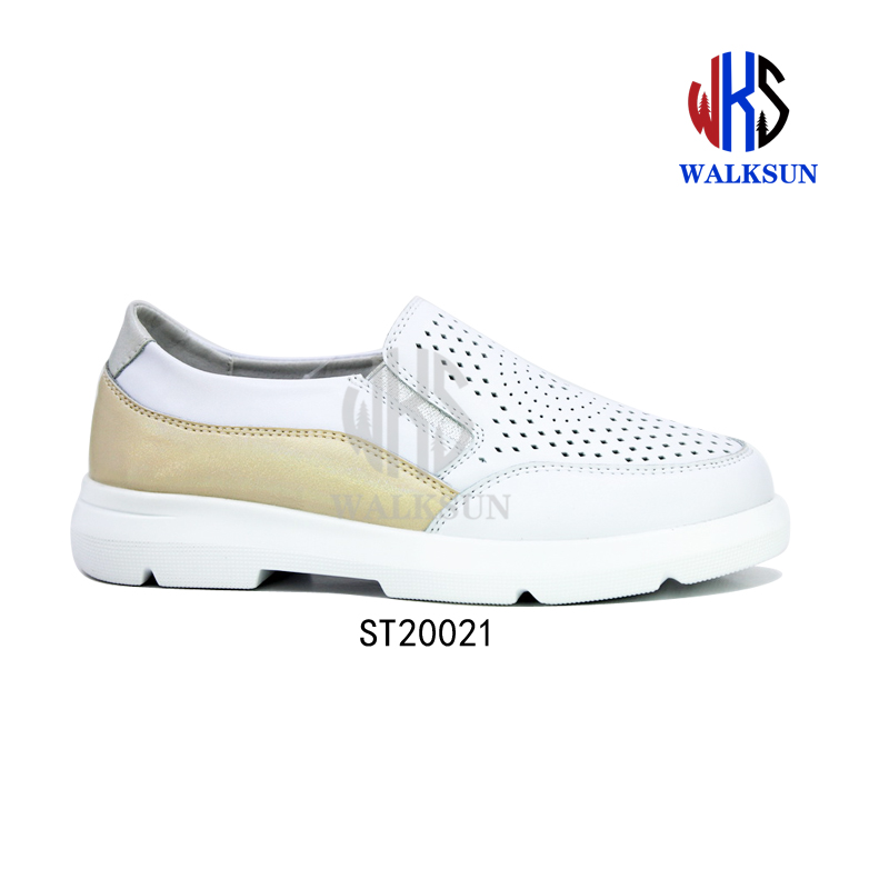 Moccasin shoes
