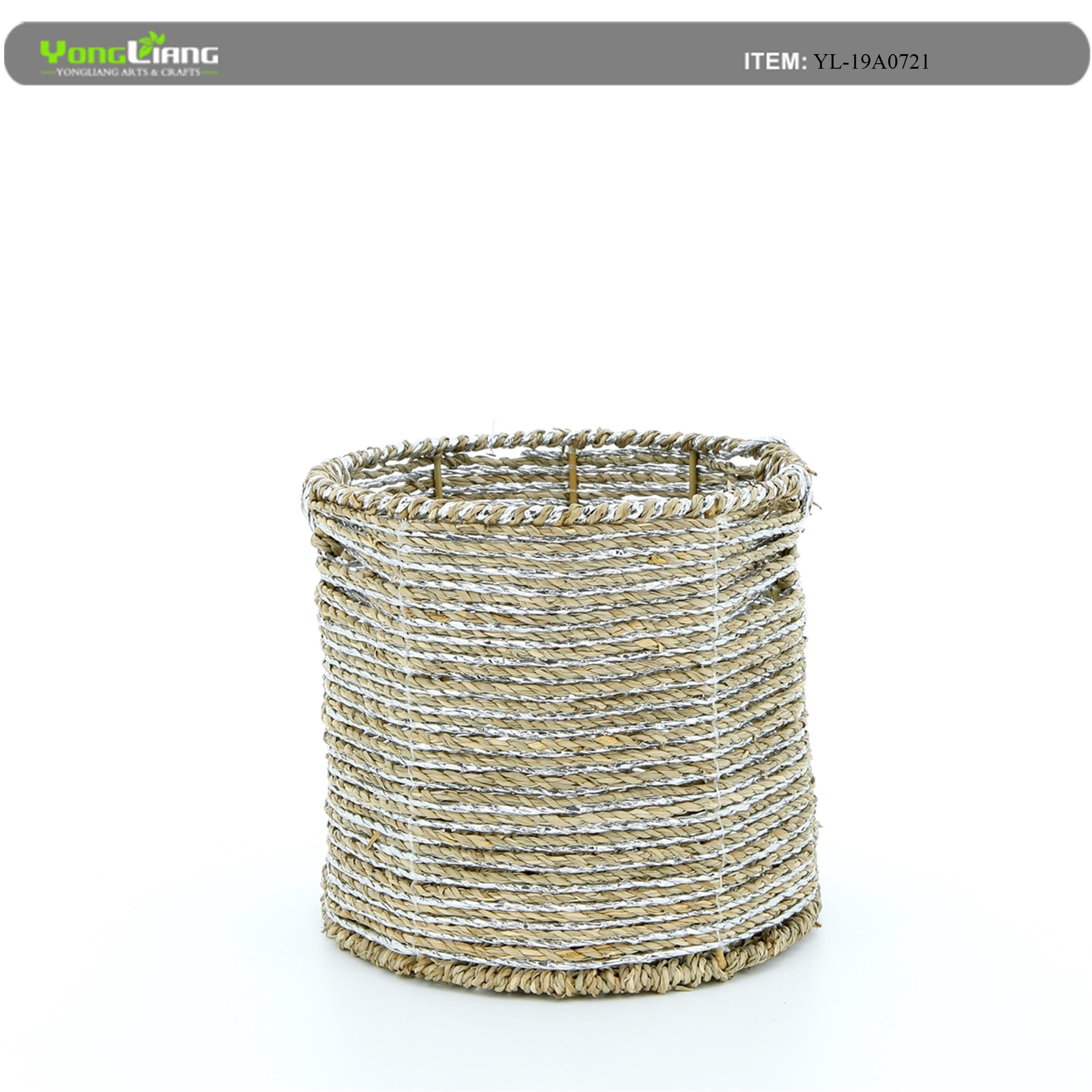 Seagrass woven basket