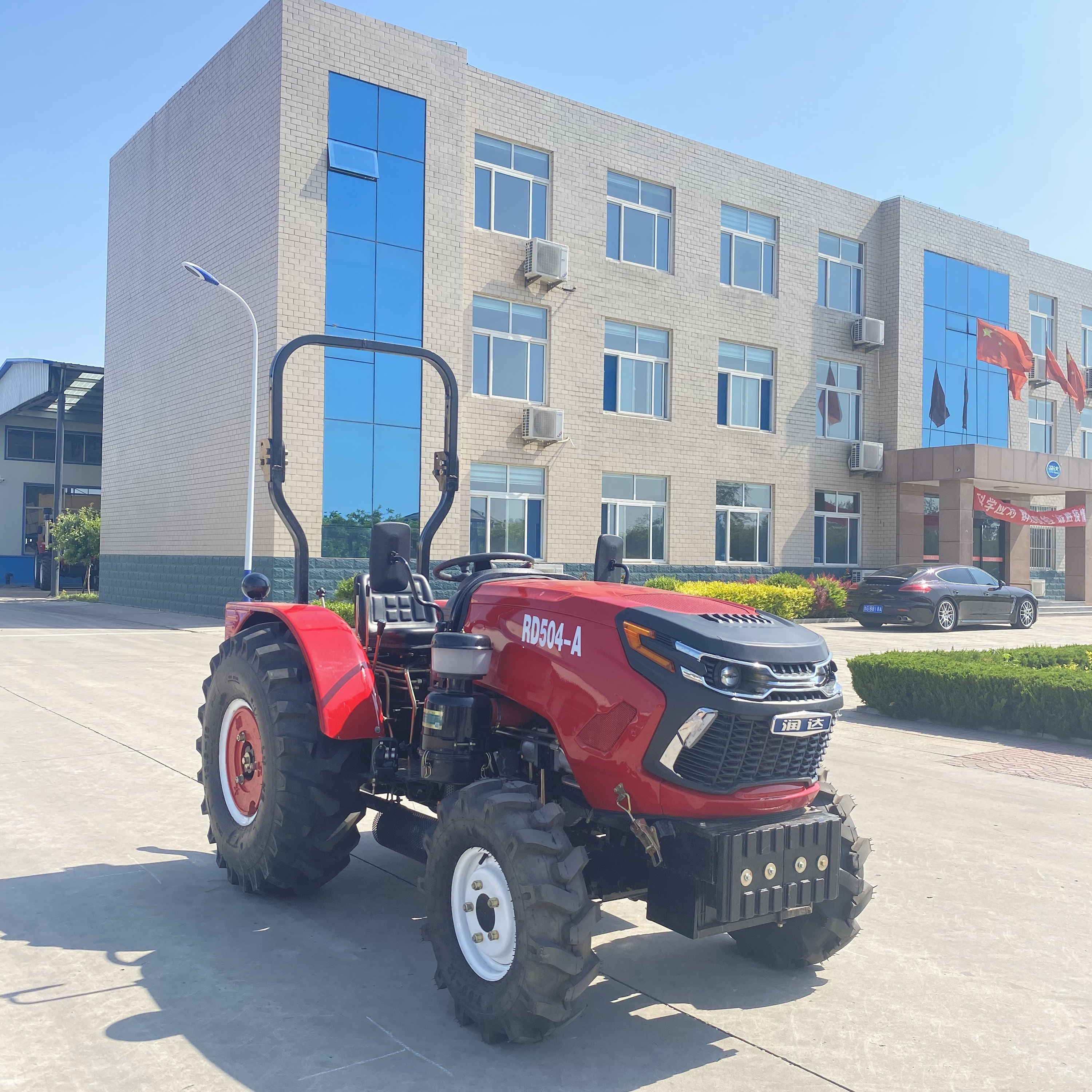 Weifang Runda Machinery Co.,Ltd. – Tractors 1