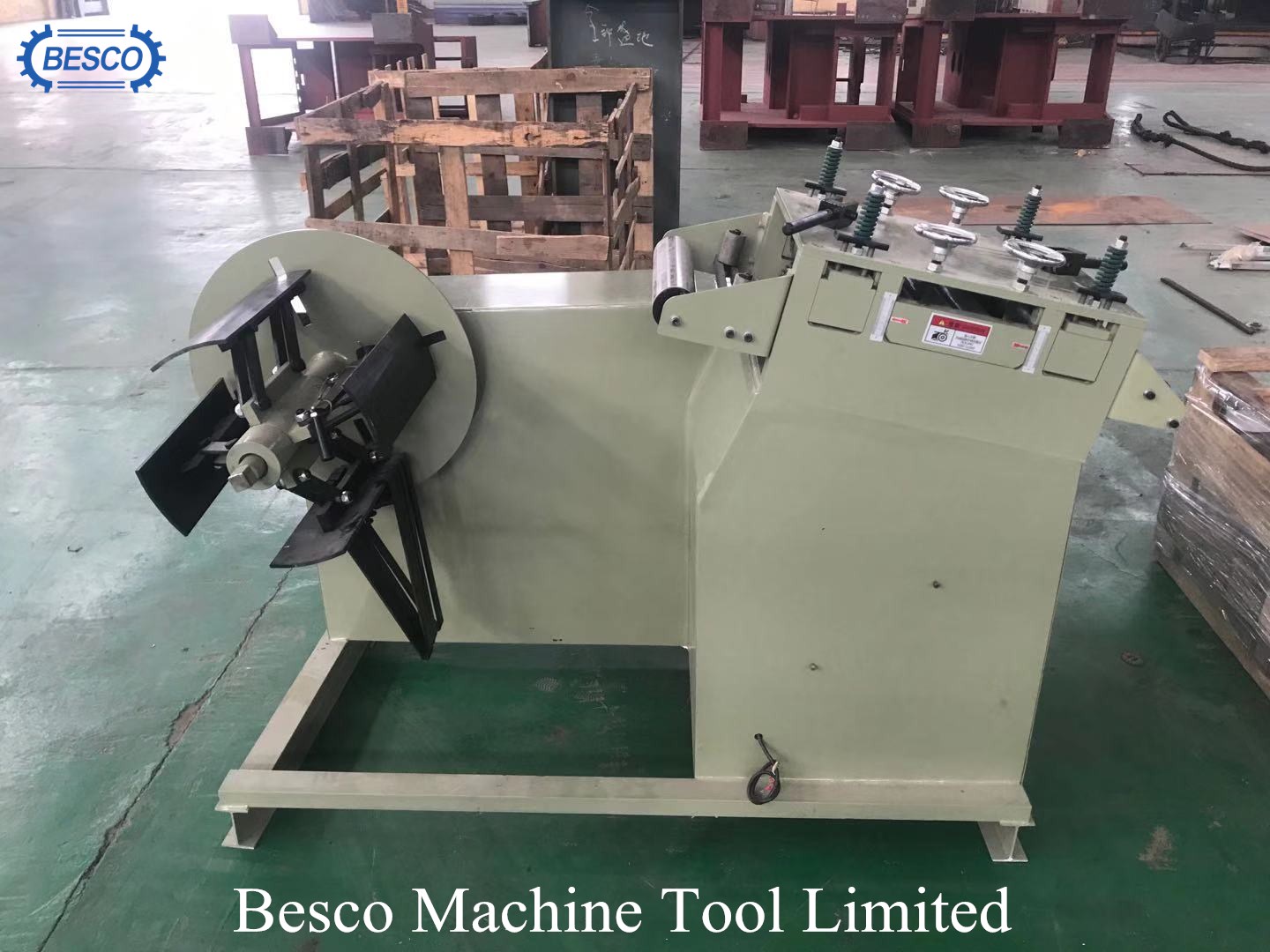 Decoiler and straightener 2 in 1 machine