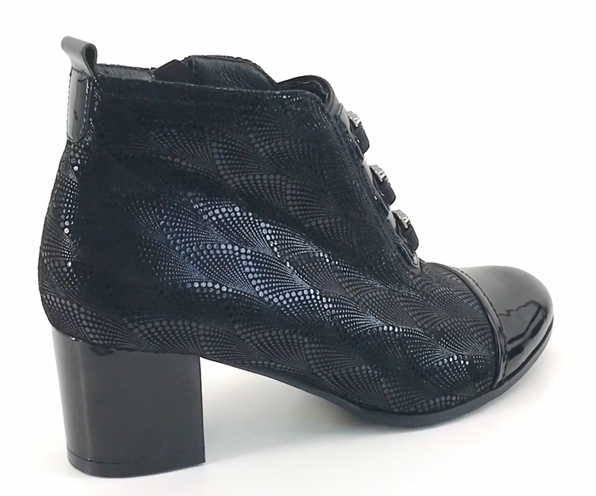 Women's boots