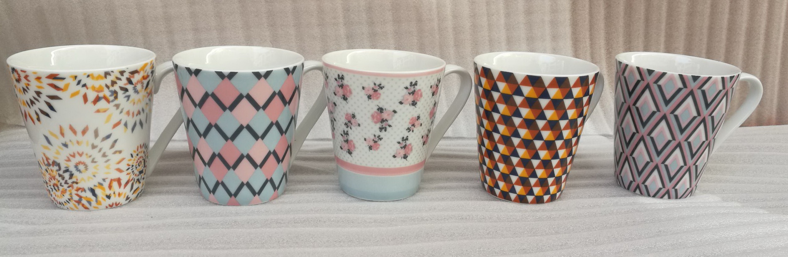 330cc V Shape Porcelain Mug