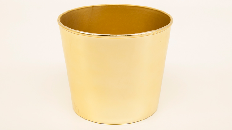 Plastic pot
