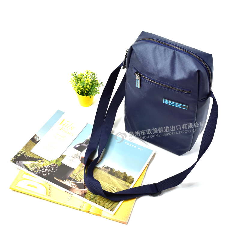 classic shoulder bag sports shoulder bag