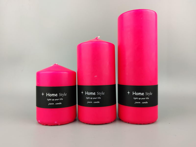 Over-dipping pillar candle