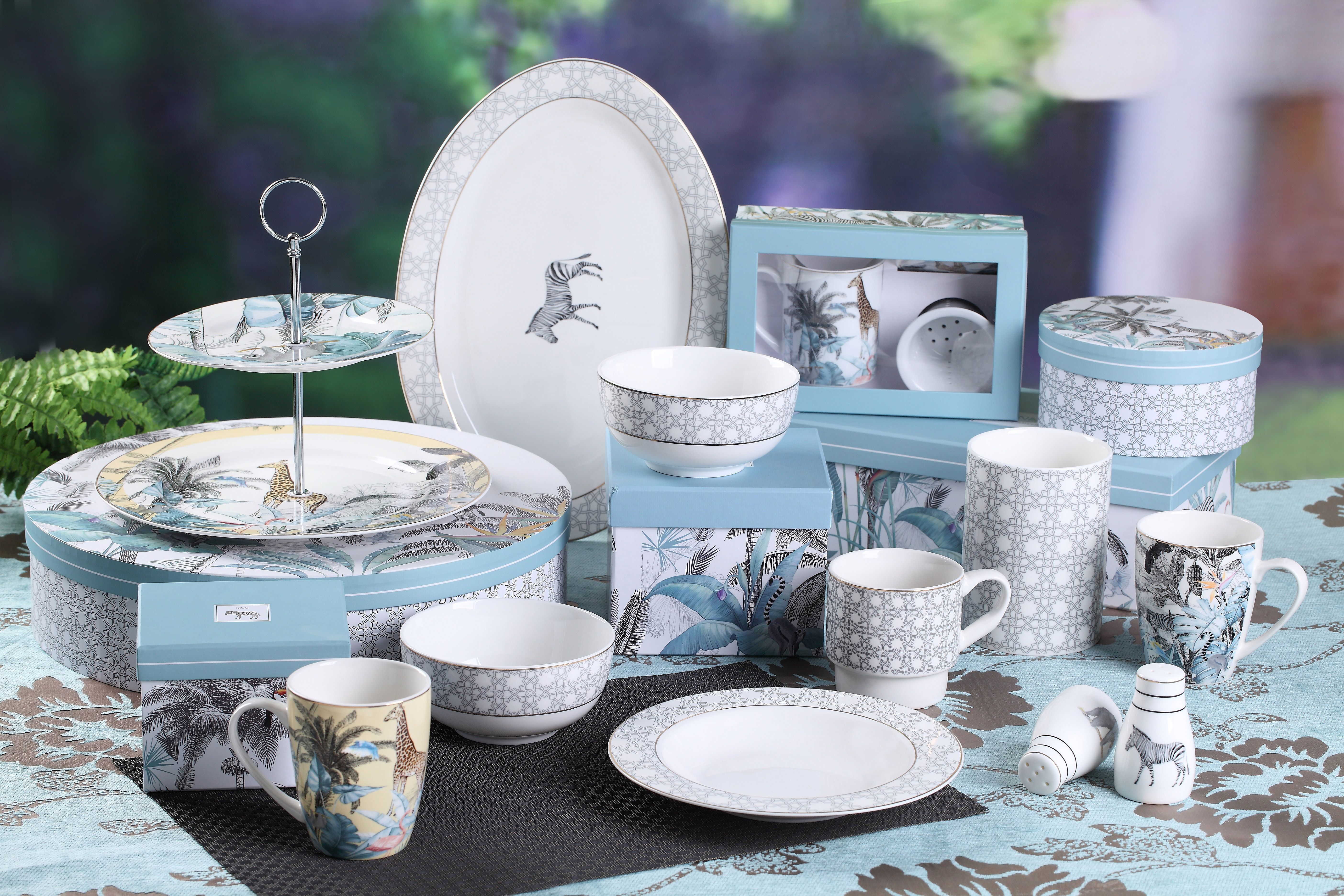 NBCU, SMETA, DISNEY, BSCI, Dinner Set