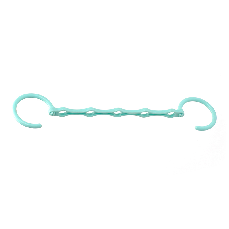 Plastic hanger