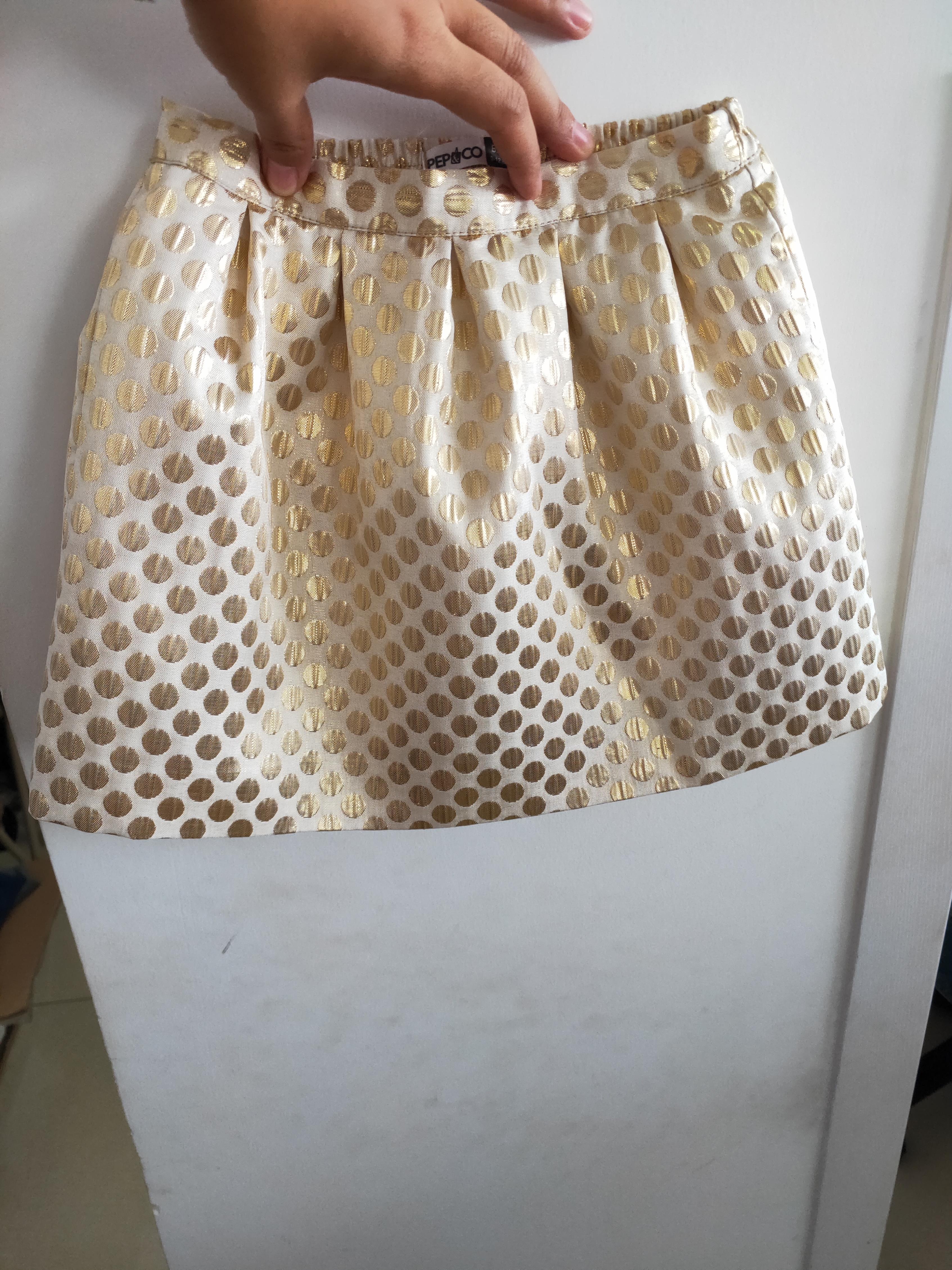 Girl‘s shirt