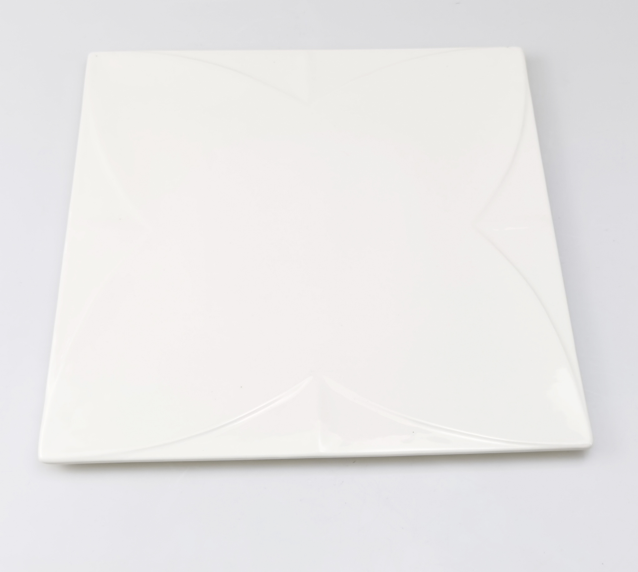 Ceramic plate