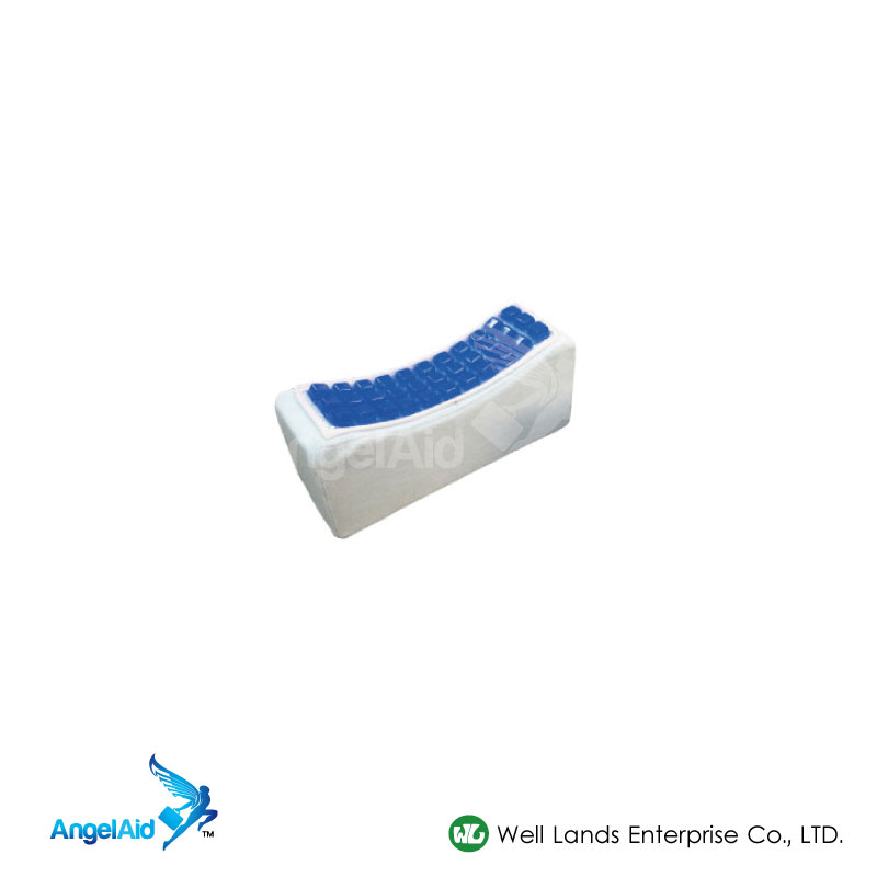 Curved position auxiliary pad