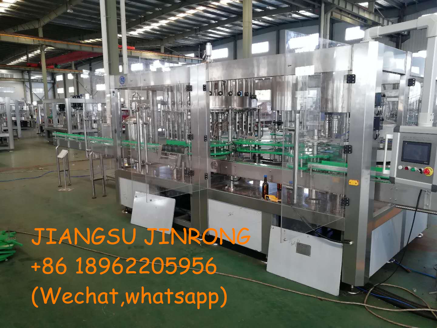 Liquor filling machine, whiskey filling machine