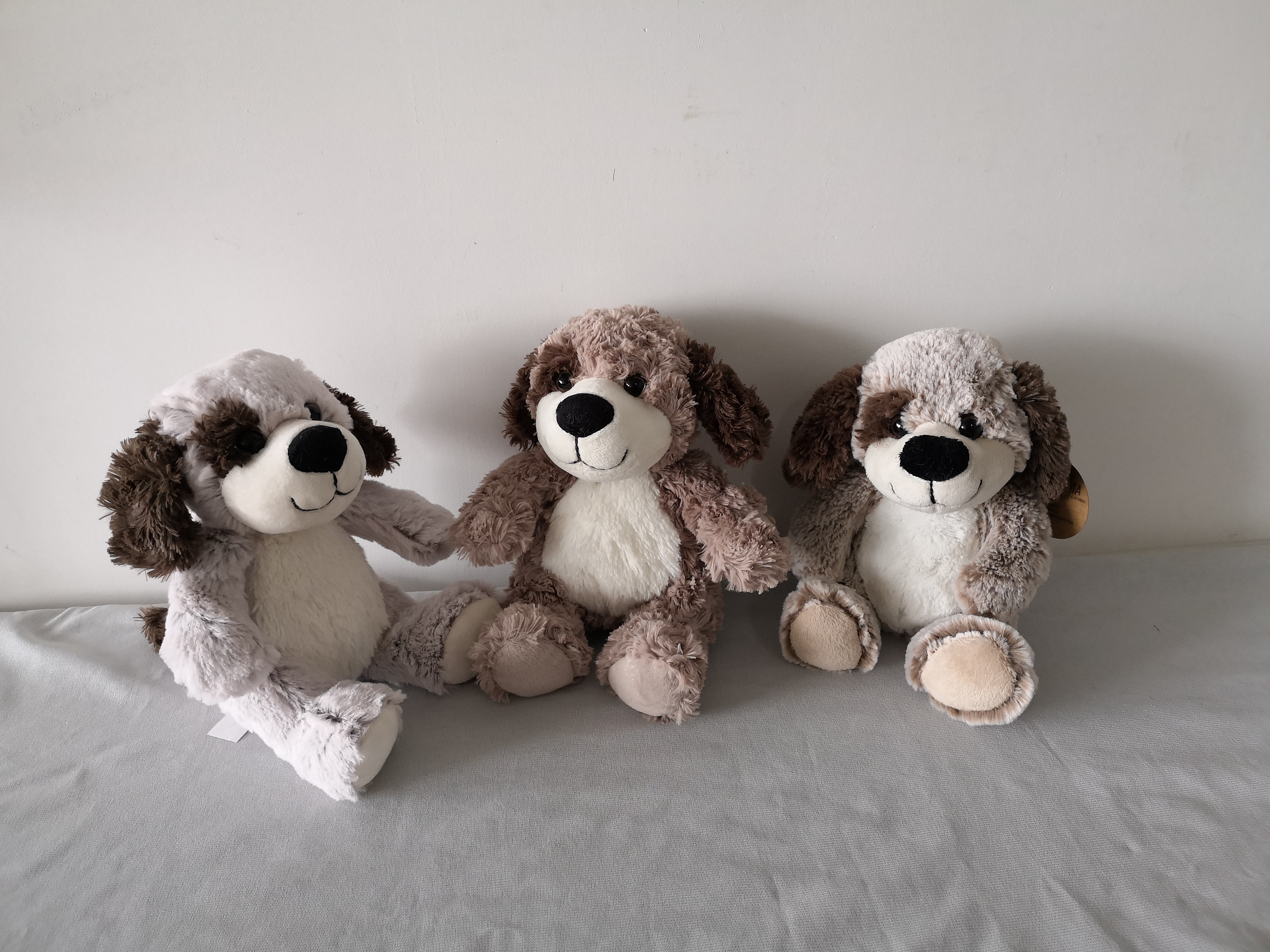 Plush toy dog