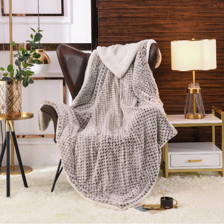 Background printed cutting rabbit fur blanket reverse sherpa