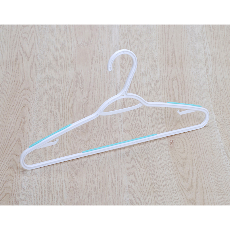 Plastic hanger