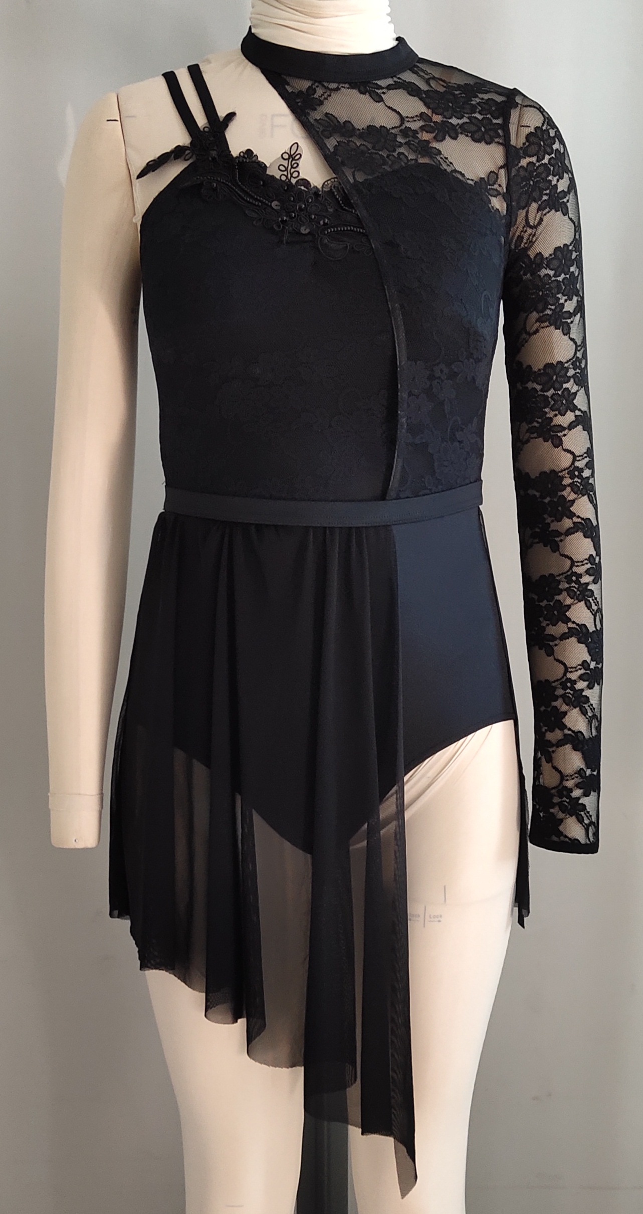 Asymmetrical neck half skirt dress