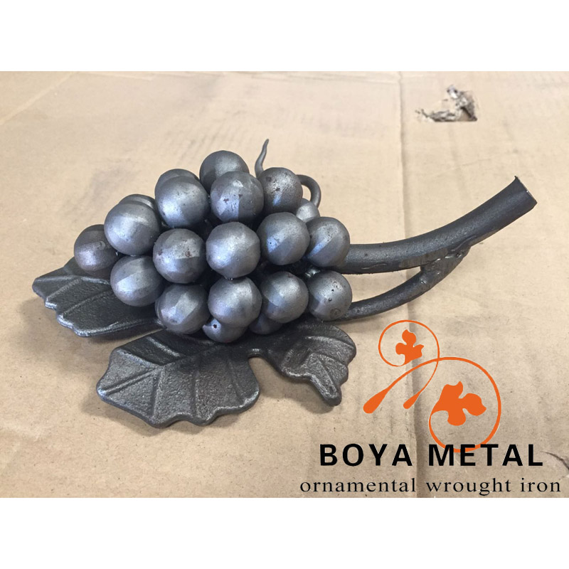 Garden Forged Iron Grapes