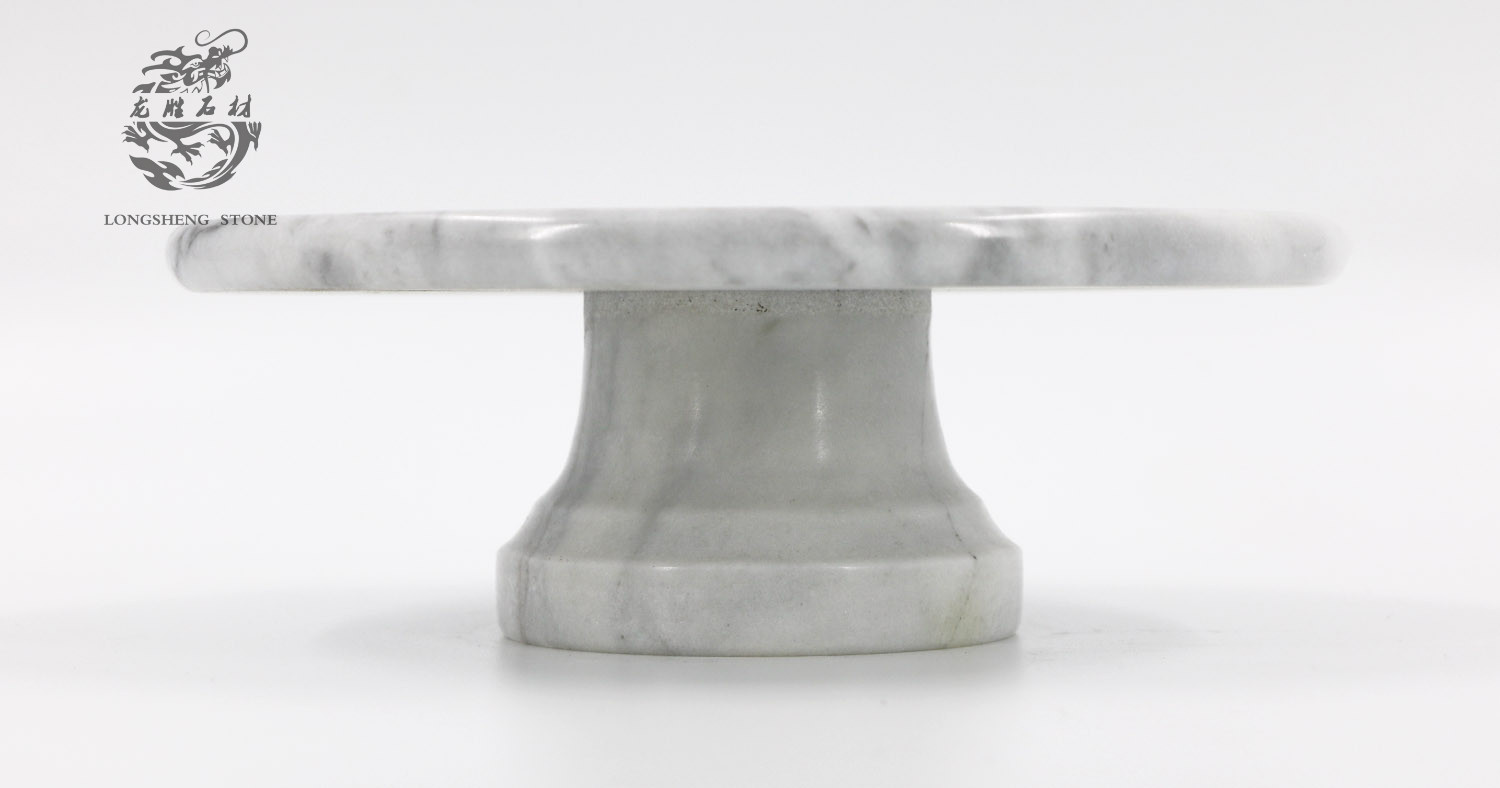 Cake stand