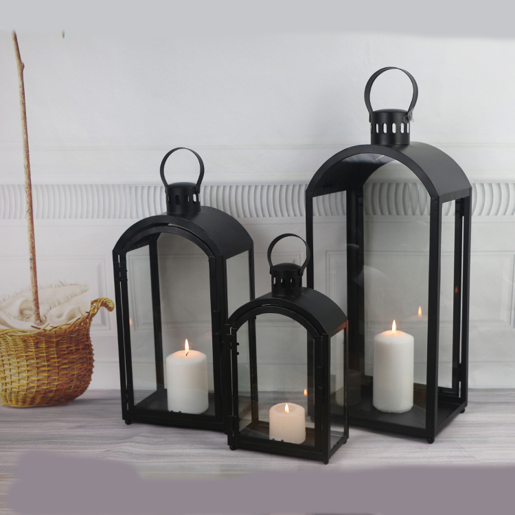 Metal lantern